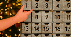 adventný kalendár drevený